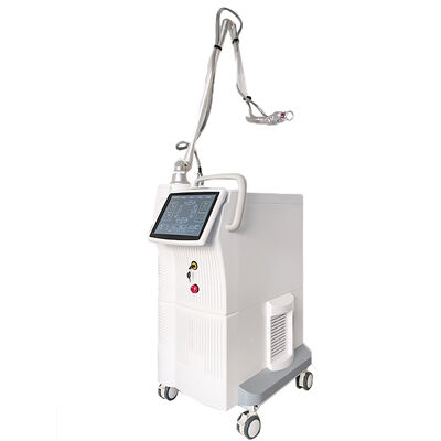Bom preço O LCD indica a máquina fracionária médica do laser do CO2 On-line
